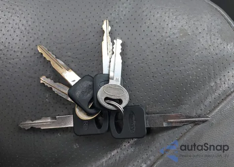 2005 Ford Econoline z USA, uszkodzony, nr VIN 1FTRE14W45HA28566